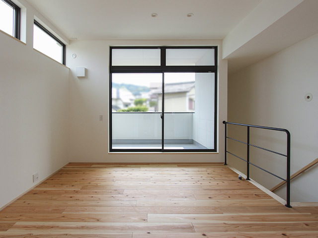 仕上げ工事中／2階サブリビング