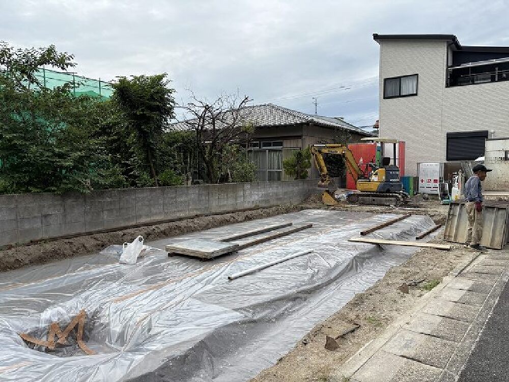 基礎工事開始！