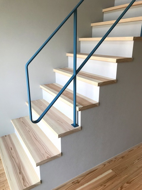 仕上げ工事／手摺