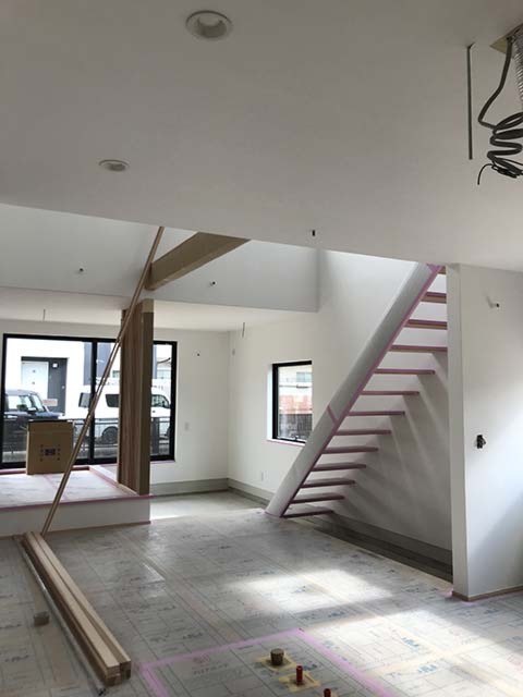 内装工事／クロス工事完了