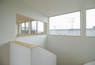 完成写真／階段吹き抜け