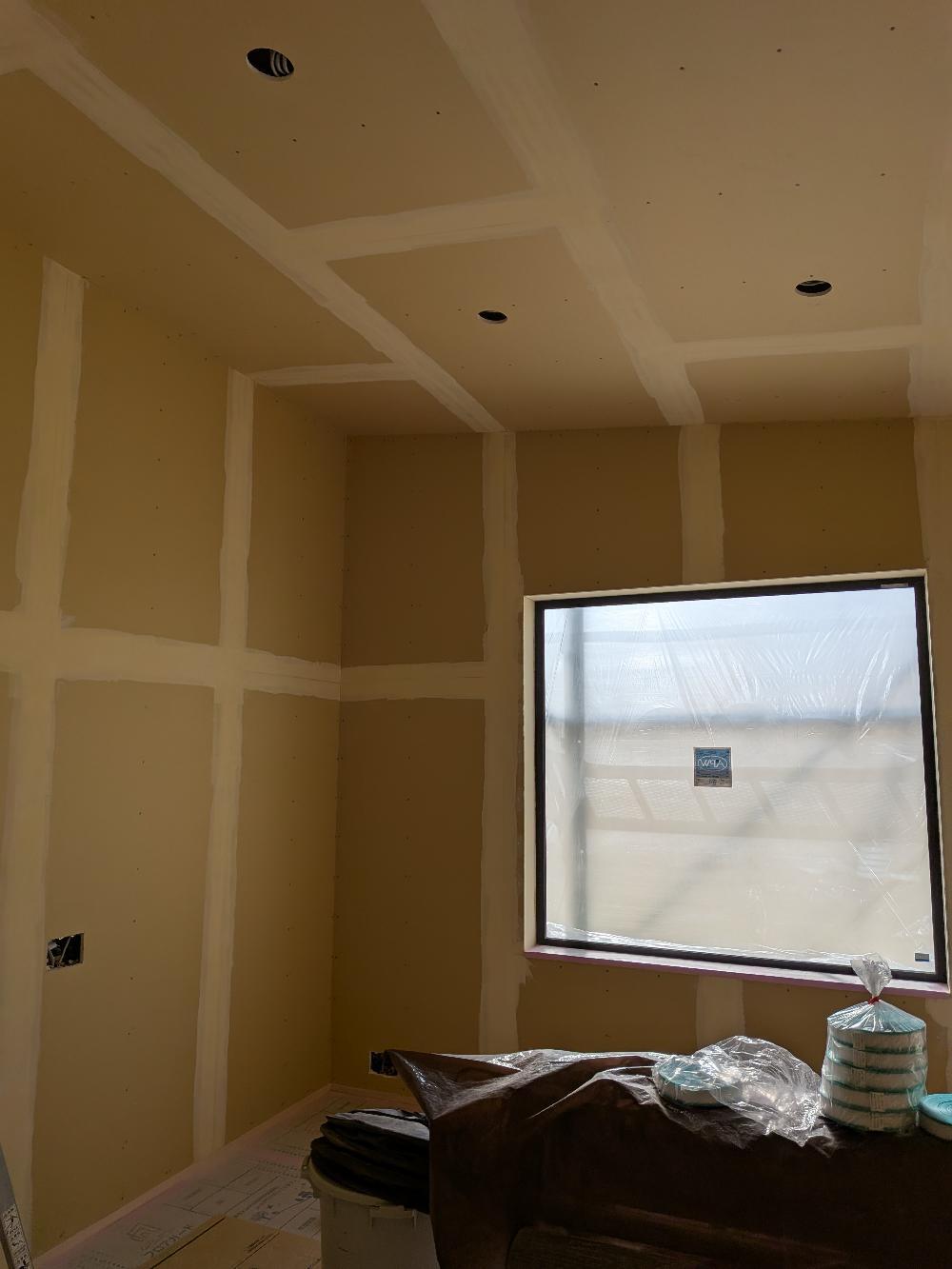 内装工事が始まりました！