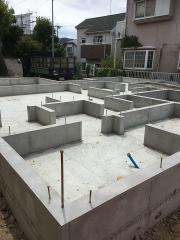 基礎工事