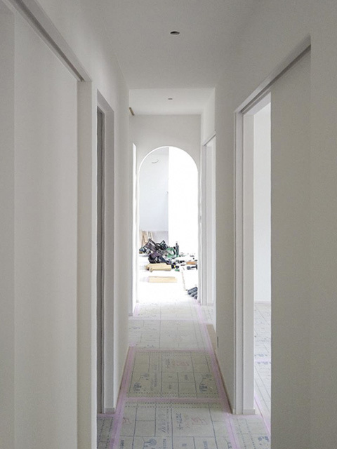 内装工事／クロス工事完了