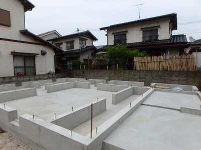 基礎工事