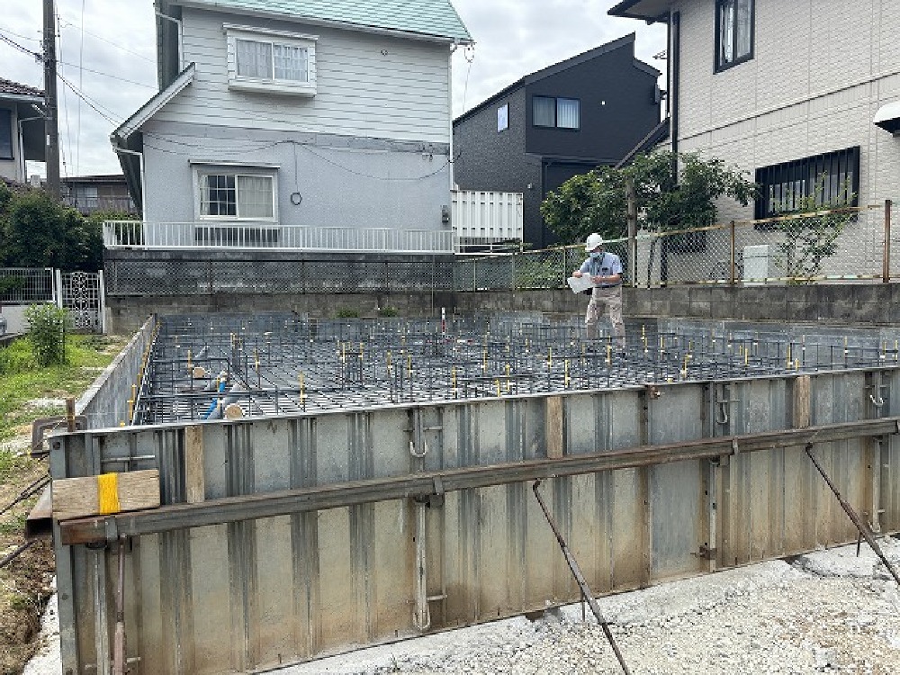 基礎着工
