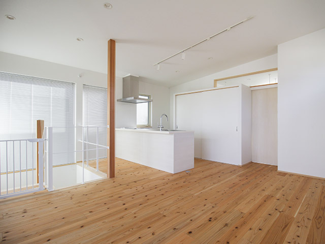 『屋形原の家』
