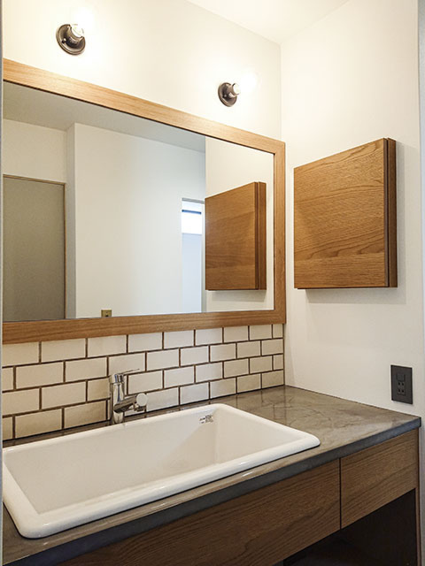 完成間近！／造作洗面台