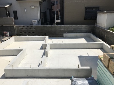 基礎工事