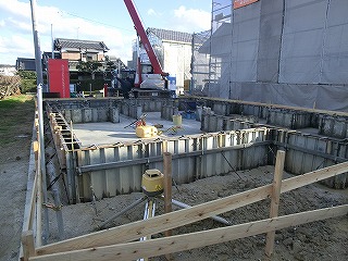 基礎工事