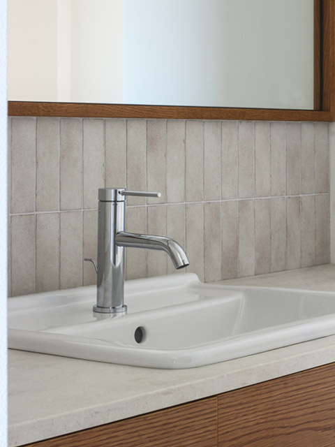 完成間近／造作洗面