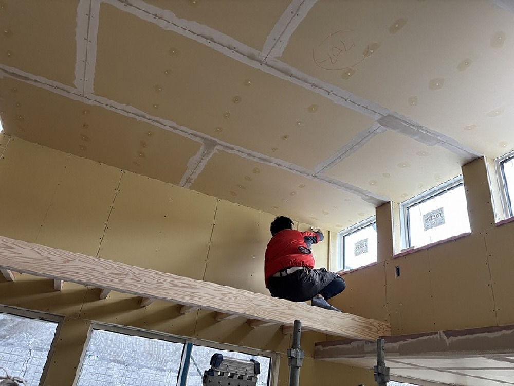 内装工事始まりました