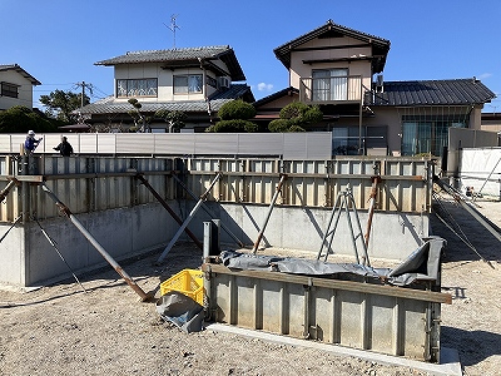 基礎工事