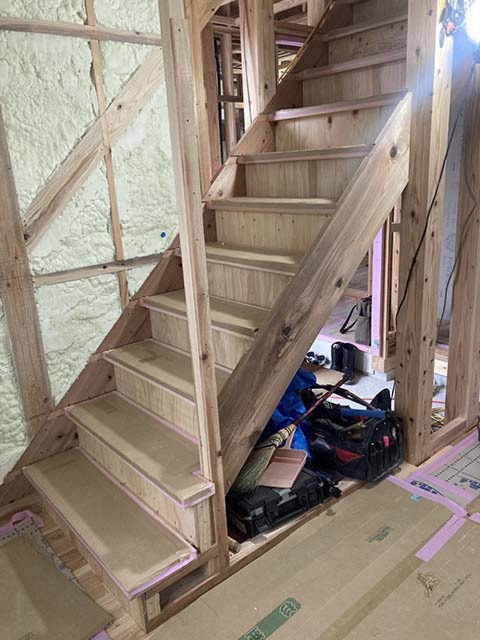 大工工事／階段