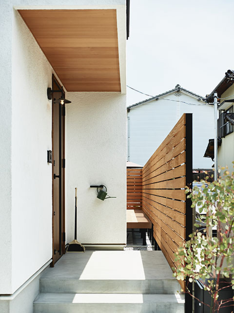 玄関アプローチ