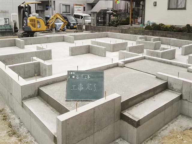 基礎工事