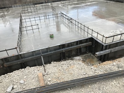 基礎工事