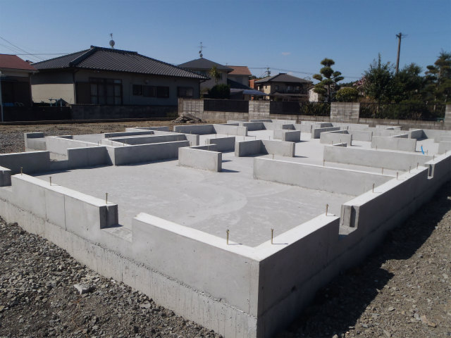基礎工事
