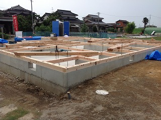 土台敷き