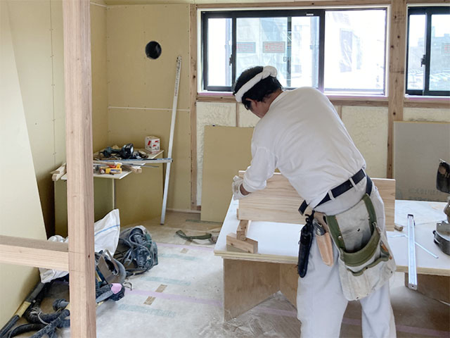 大工工事／木完間近！