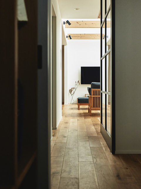 リビングへの廊下
