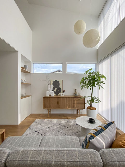 吹き抜けリビング