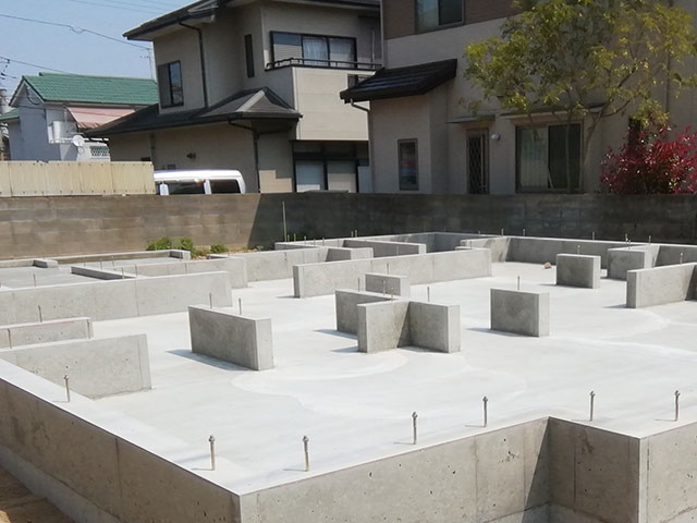 基礎工事